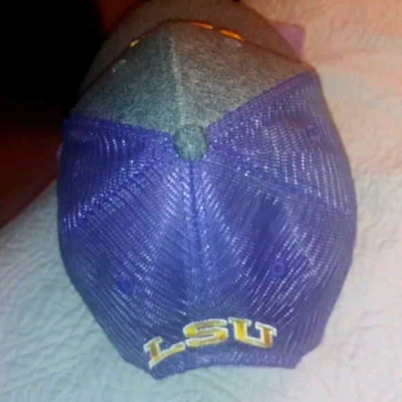 LSU TIGERS HAT - Picture 2 of 4